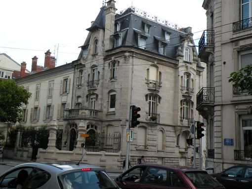  Belle maison, avenue Foch